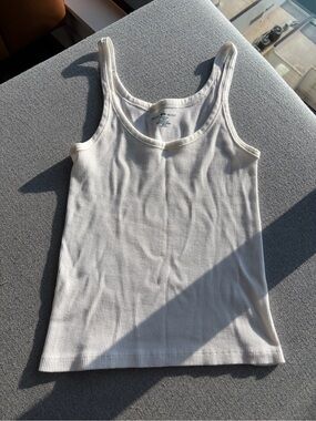 Brandy Melville Ribbed Tank Top White